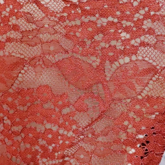 Draped Cowl Neck, Sleeveless, Lace inset back panel, Hip sides ruched blouse - Picture 6 of 7